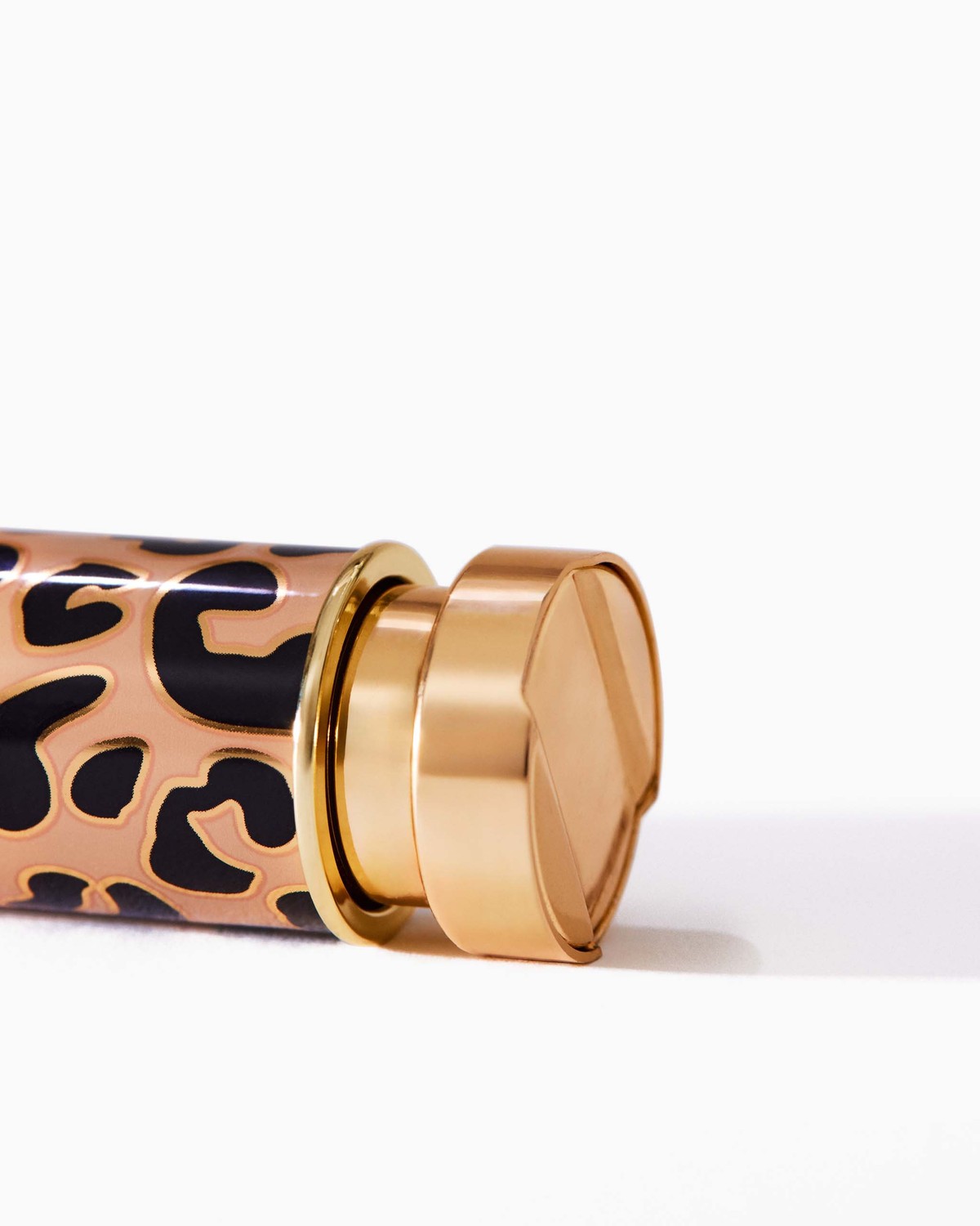 ♡aromanticsさまのキスカットシールとペットシール2本セット♡ The Animal Kiss Set | Carolina Herrera